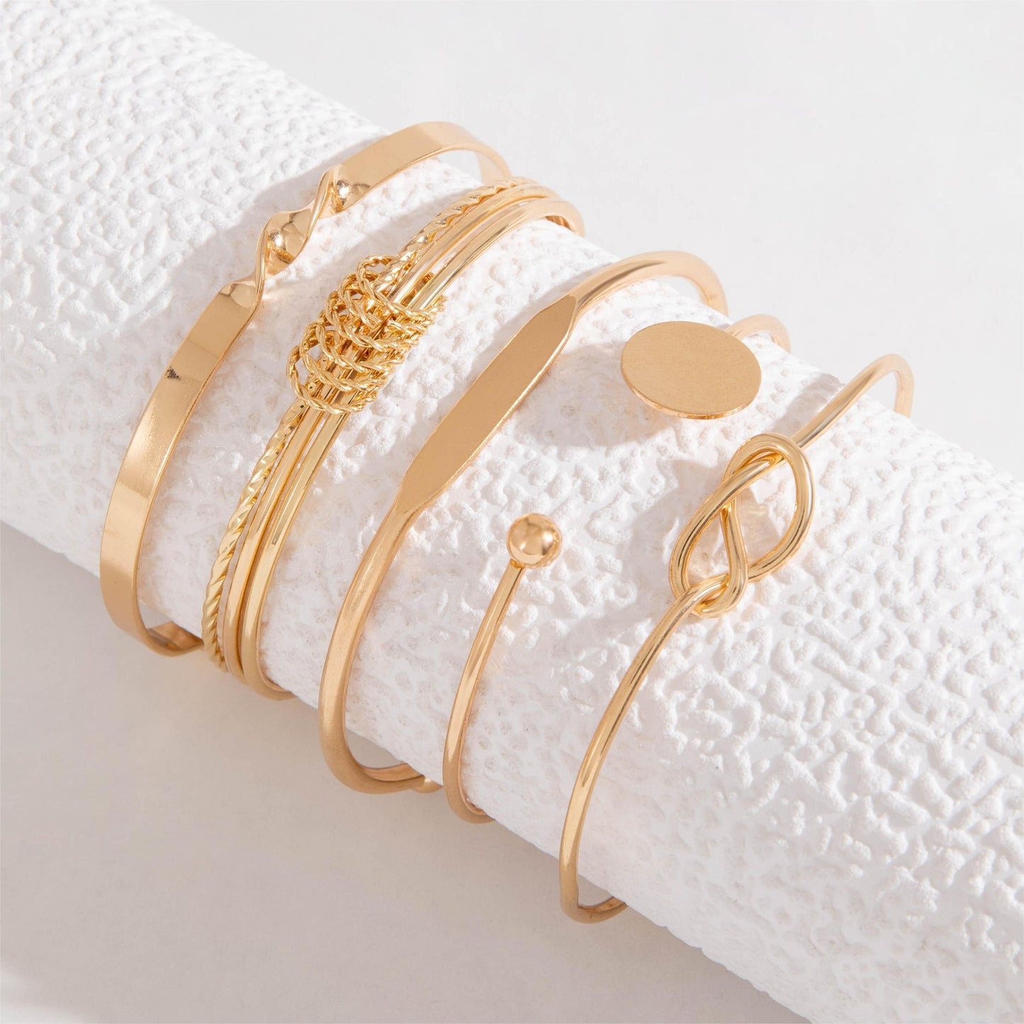 Amelise | Vrouwen minimalistische armbanden set met glanzende geometrie | Goud